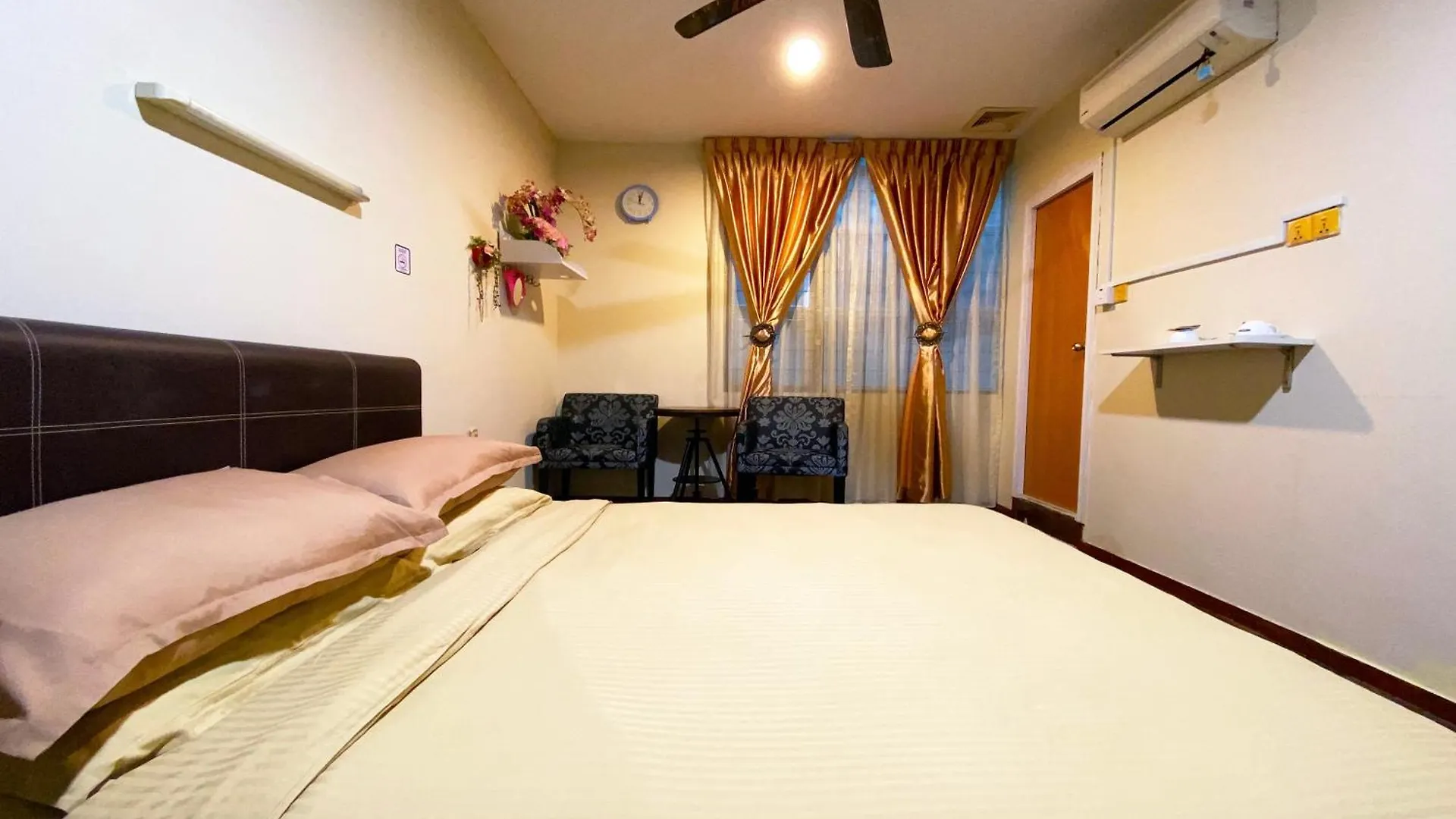 Spot On 89858 Rebecca'S Homes Kota Kinabalu 2*,