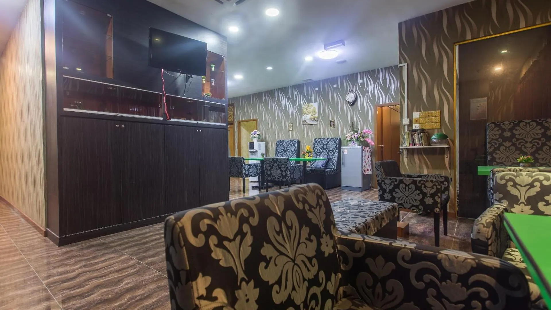 Spot On 89858 Rebecca'S Homes Kota Kinabalu