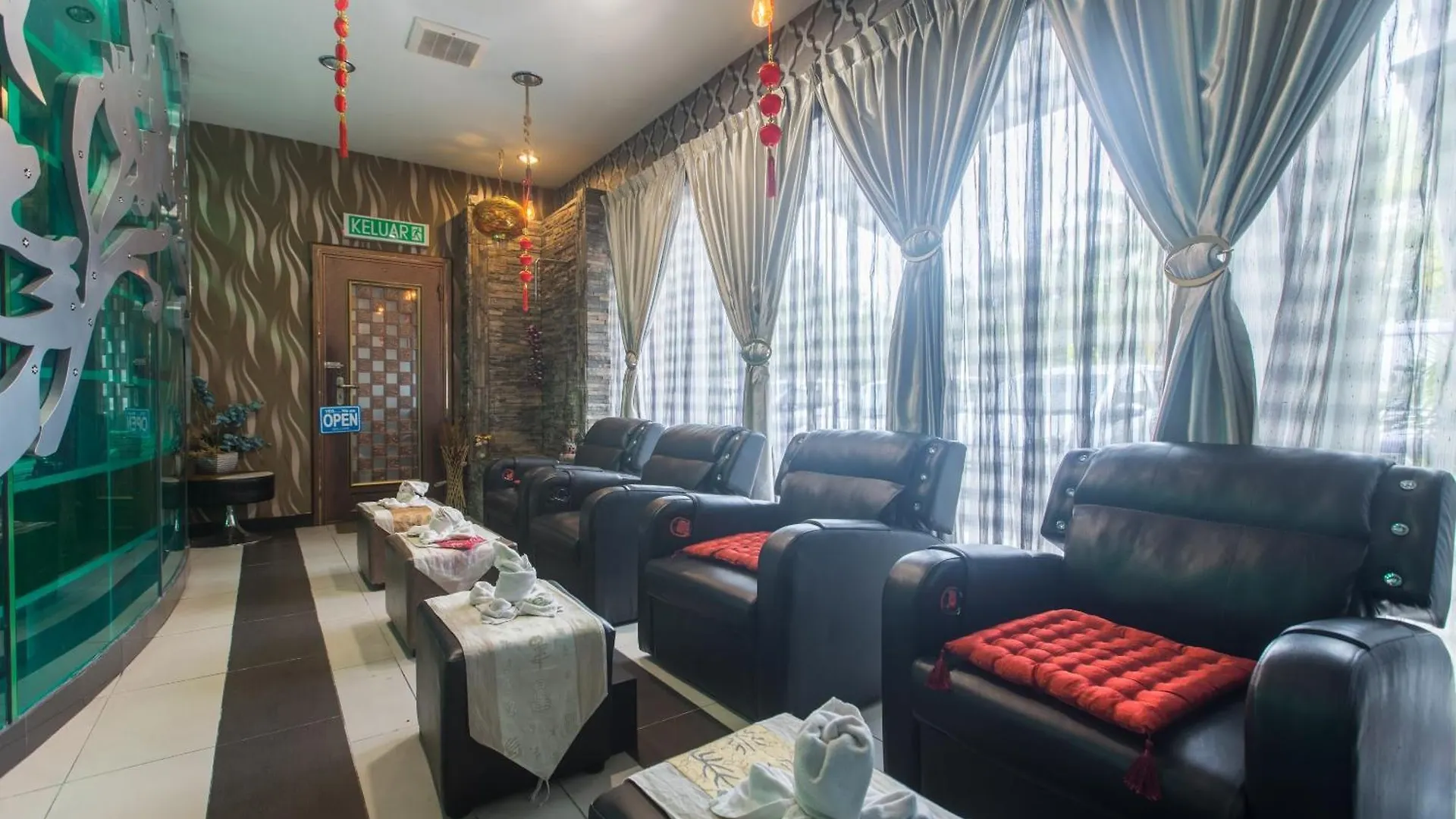 Spot On 89858 Rebecca'S Homes Kota Kinabalu Hotel