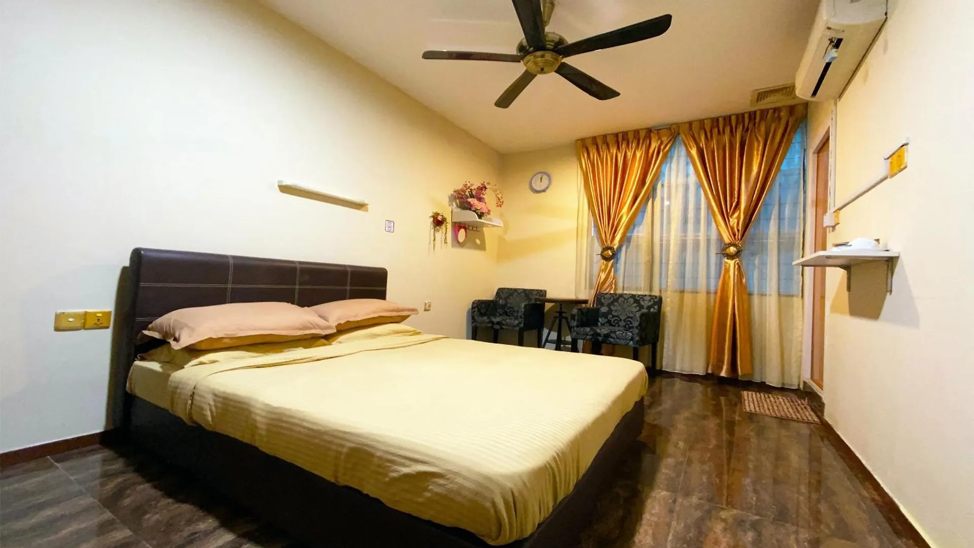 Spot On 89858 Rebecca'S Homes Kota Kinabalu