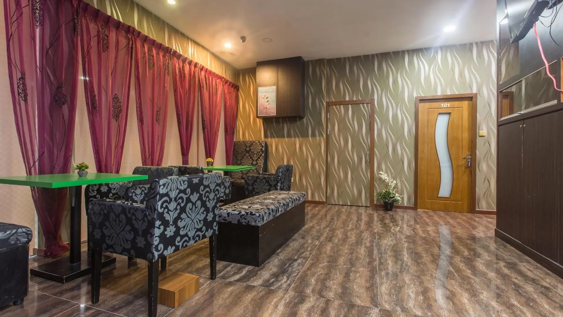 Spot On 89858 Rebecca'S Homes Kota Kinabalu Hotel